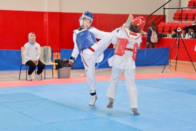 Taekwondo Yıldızlar Mahalli Müsabakaları heyecanı başladı