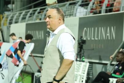 Teknik Direktör Engin Fırat hayatını kaybetti