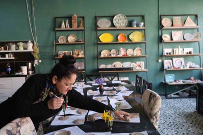 Tescilli Kozan portakalı yükümlülerin elinde sanata dönüştü