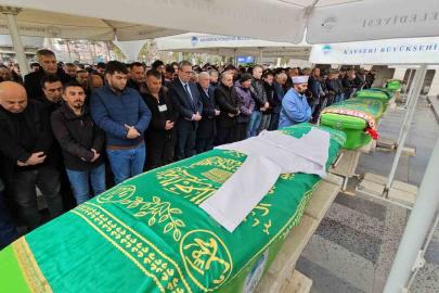 Tıp fakültesi öğrencisi Yaren, hekim önlüğü ile son yolculuğuna uğurlandı