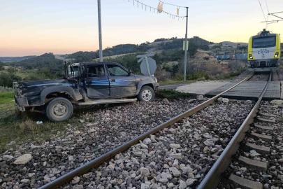 Tren pikaba çarptı