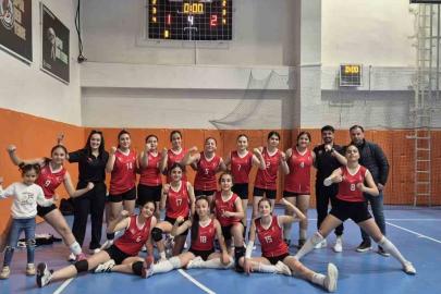 Tut Küçük Kızlar Voleybol Takımı Adıyaman il birincisi oldu