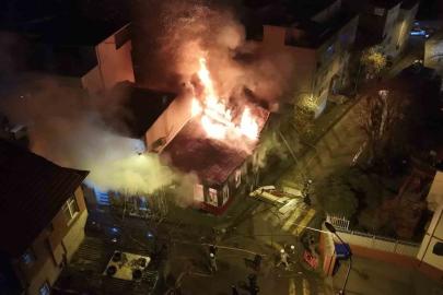Üsküdar’da tarihi metruk binalarda yangın