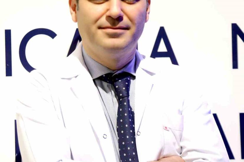 Uzmanı uyardı: "Ramazan’da yetersiz sıvı tüketimi böbrek taşını tetikleyebilir"