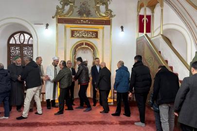 Vali Akbıyık bayram namazını Menteşe’de kıldı