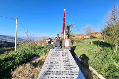 Ziyanlar Mahallesi şehitlerini unutmadı