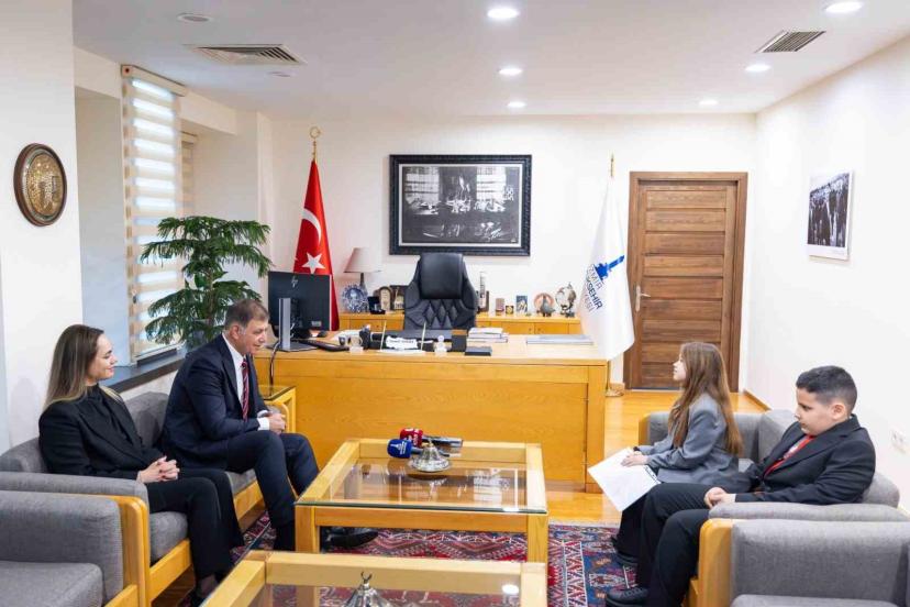 23 Nisan’da başkanlık koltuğu çocukların