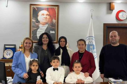 23 Nisan’da makam çocuklara devredildi