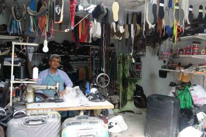 48 yıllık usta çalışma azmiyle gençlere örnek oluyor