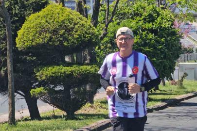 65 yaşındaki diş hekimi Fedai Kürtül, İstanbul’dan Samsun’a koşuyor