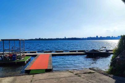 Adana’da baraj gölünde boğulma tehlikesi geçiren genç hastaneye kaldırıldı