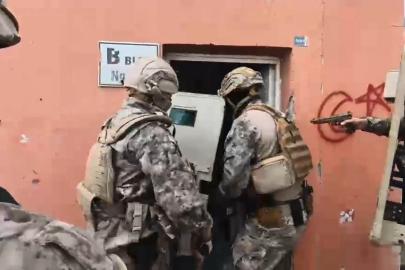 Adana’da dev uyuşturucu operasyonu: Milyonlarca hap ele geçirildi