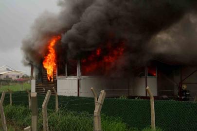 Adana’da yıkım gerginliği: Evini yaktı, gözaltına alındı