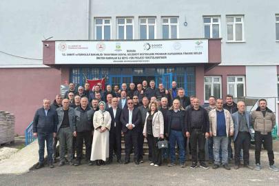 AK Parti Manyas ilçe teşkilatı muhtarlarla istişare toplantısı yaptı