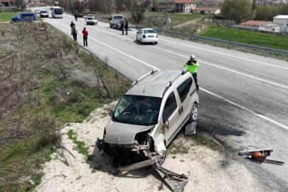 Aksaray’da 3 araç çarpıştı: 1’i ağır 7 yaralı
