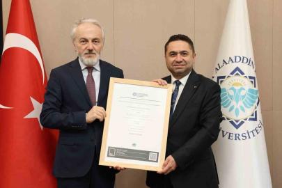 ALKÜ, yeşil enerjide Türkiye’nin ilk üniversitesi oldu