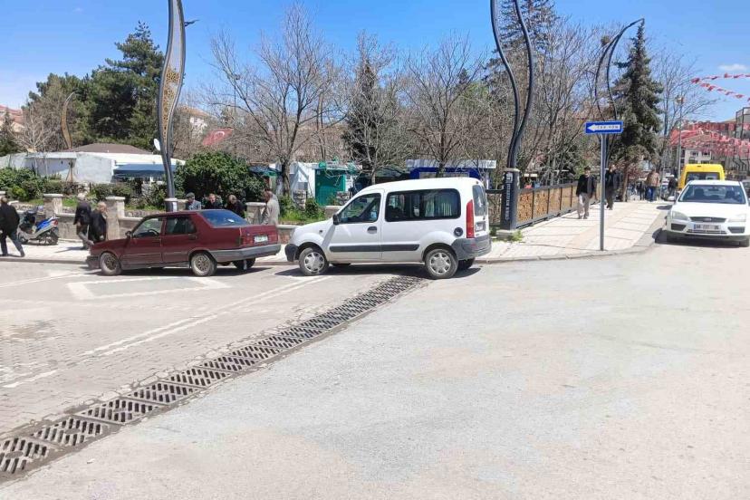 Ankara’da kamyonun üzerinden geçtiği yabancı uyruklu çocuk hayatını kaybetti