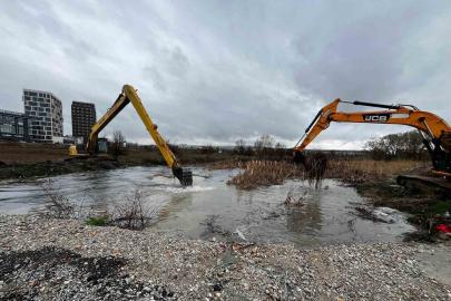 Ankara’da sağanak Çubuk Deresi’nin taşmasına neden oldu