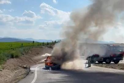 Ankara’da seyir halindeki araçta yangın çıktı