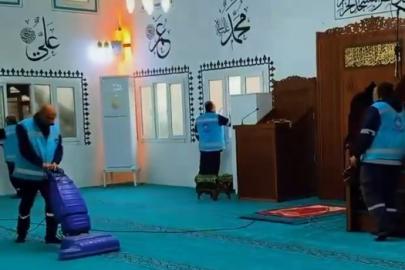 Antakya’da ibadethane temizliği çalışmaları sürüyor