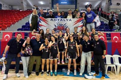 Antalya Gelişim Spor Kulübü, U14 Kızlar Türkiye Şampiyonası’nda ikinci oldu