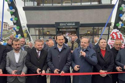 Arnavutköy’de 3 yeni eser hizmete açıldı, yaşam merkezinin temeli atıldı