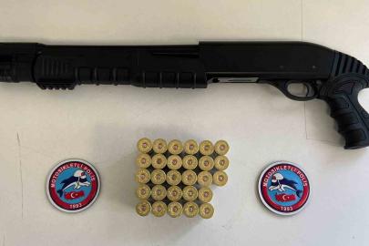 Arnavutköy’de ticari takside ruhsatsız silah yakalandı