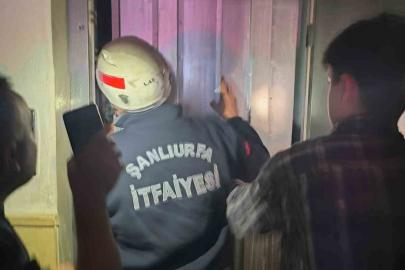 Asansörde mahsur kalan 3 çocuk kurtarıldı