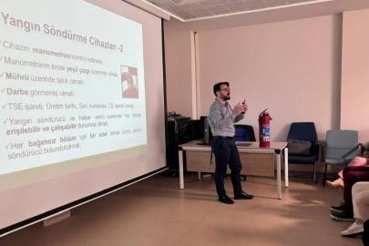 Ayancık’ta sağlıkçılara afet bilgilendirmesi