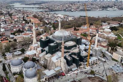 Ayasofya’da dev restorasyonda kritik aşama: Kubbe kapatılıyor