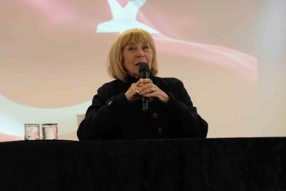 Ayşe Kulin Denizli’de okurlarıyla buluştu