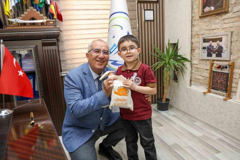 Azerbaycanlı öğrencilerden Çameli’ne kardeşlik ziyareti