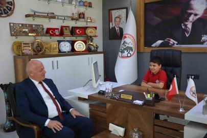 Babadağ’da başkanlık koltuğu geleceğin teminatı Muhammet’e emanet