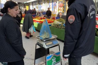 Bahçelievler’de pazarcının tartı oyunu bozuldu