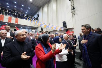 Bakan Bayraktar: "Biz gece gündüz petrol arıyoruz, doğalgaz arıyoruz"