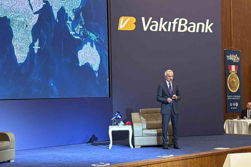 Bakan Uraloğlu, Türkiye’nin 61’inci havalimanının Trabzon’a yapılacağını açıkladı