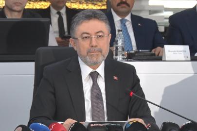 Bakan Yumaklı: "Orman yangınlarıyla mücadelede 28 uçak, 119 helikopter ve 14 İHA ile mücadeleyi yürüteceğiz"