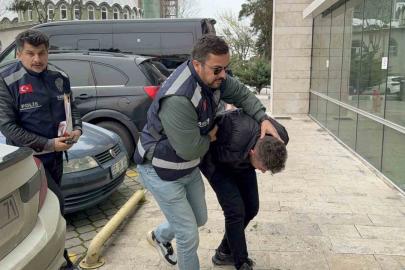 "Bakar mısın" diyerek altın zinciri kapıp kaçan şahıs tutuklandı