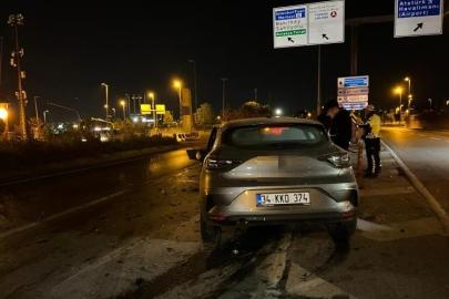 Bakırköy’de seyir halindeki otomobil, tıra arkadan çarptı: 1 yaralı