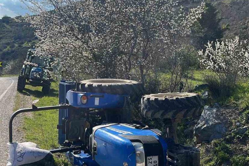 Balıkesir’de traktör devrildi: 1 ölü