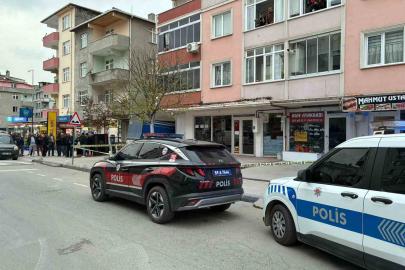 Balkondan pompalı tüfekle husumetlisini vurdu