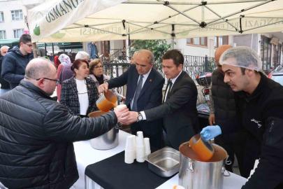 Başkan Aydın’ın cuma durağı Muradiye Mahallesi oldu