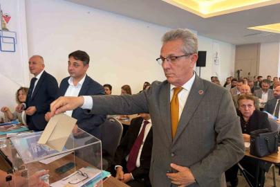 Başkan Tetik Ege Belediyeler Birliği encümen üyeliğine yeniden seçildi