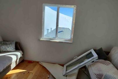 Bayburt’ta ayıların talan ettiği yayla evlerine ulaşım sağlanamıyor: Köylüler yolun açılmasını istiyor