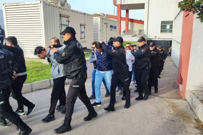 Bayğaralar suç örgütüne yönelik operasyonda gözaltına alınan 287 şüpheli adliyeye sevk edildi