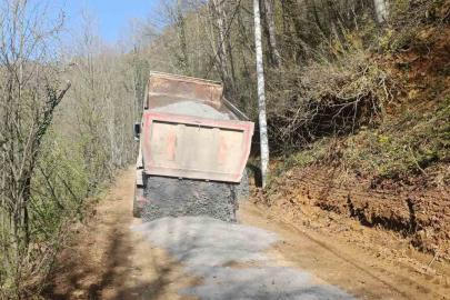 Bekiroğlu Köyü’nde kilit parke çalışmaları sürüyor