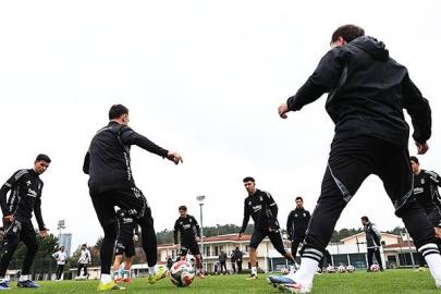 Beşiktaş kondisyon ve taktik çalıştı