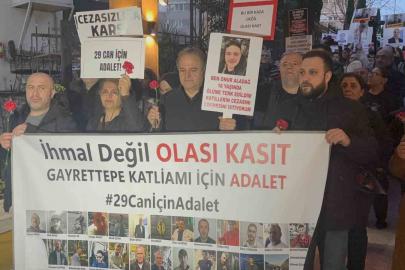 Beşiktaş’taki gece kulübü yangınında hayatını kaybeden 29 kişi anıldı