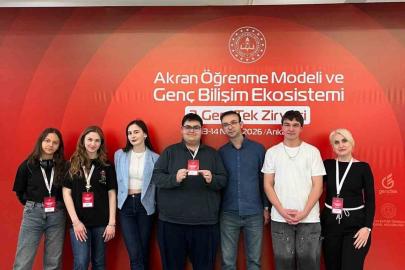 Bilecik GençTek ekibi Ankara’daki zirveye katıldı