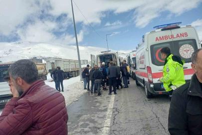 Bitlis’te iki ayrı kaza: 12 yaralı